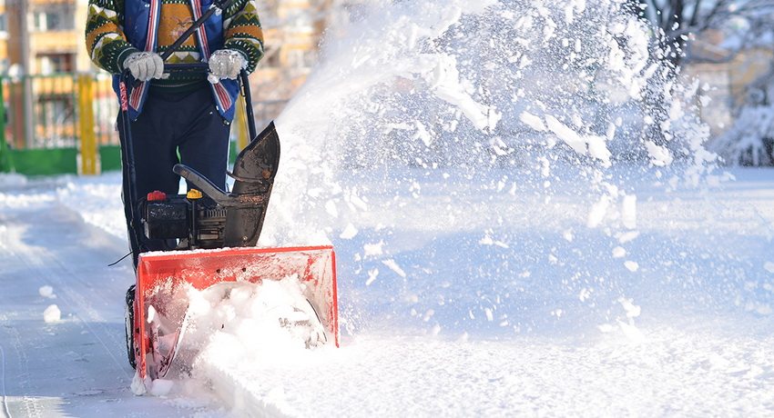 Снігоприбиральна техніка для дачі та дому: огляд кращих виробників